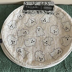 Tahari Halloween Placemats Cute Ghost 👻 Ivory & Black Gold Set of 4 NEW!